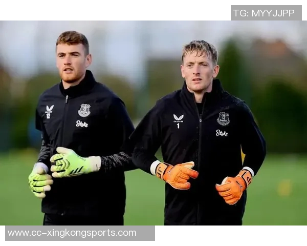 B席谈球队追赶榜首压力称平黑猫在英超是常态